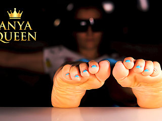 154 Goddess Anya’s Exquisite Feet: Provocative Toes and Soles Close-up