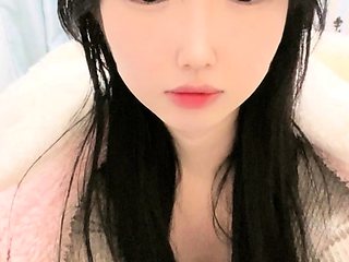 We Love Amateur Asian College Teens in Dorm pt 1
