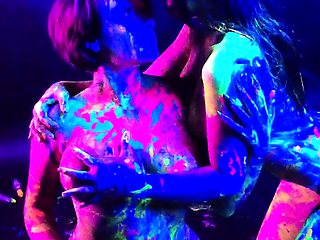 Babe shows off her big boobs and fucked