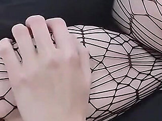 Pantyhose Amazon Girl Headscissors Round 2