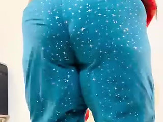 Desi Indian Workout Front of Stepbrother, Moti gand wali hot Stepsister ko sexy MMS