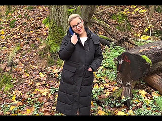 Extremely Horny MILF Cunt Squirts Outdoors