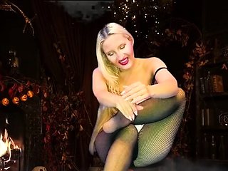 FinDom Goaldigger - Halloween fishnets stockings foot