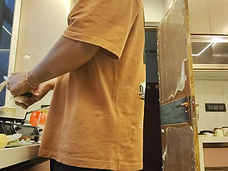 Kambali Ko nahin apni land khada karke bathroom mein jakar sex karna