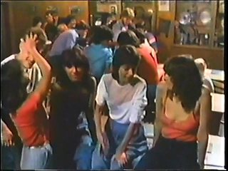 Amateur hairy pussy fucked hardcore in homemade hammering