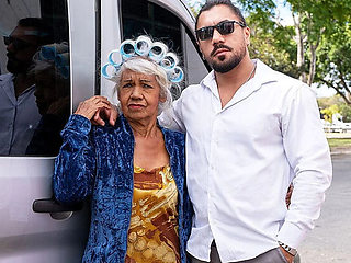 Granny Anal in Car - Old Grandma Gets Destroyed by Big Dick