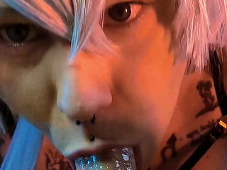 Cosplayer Gives Deepthroat Blowjob in 69