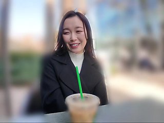 【清楚な顔してド変態】セックスレスに飢えた美人妻が、感度爆発で「奥好き！ヤバいっ！」連呼絶頂。「昔