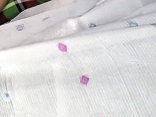 Bangladeshi girl means her juicy pussy in the saree.