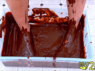 Puddin' Footin' Around - Raven Rogue