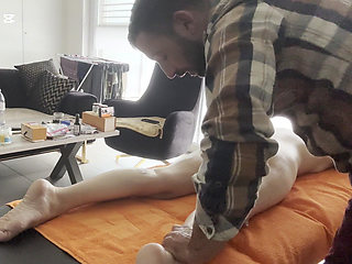 Massage Till Cock in the Mouth