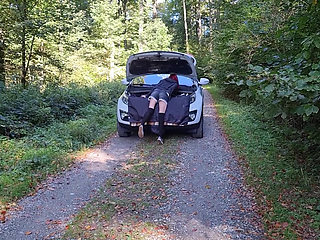 Car breakdown on the side of the road... And he knew exactly how to help me