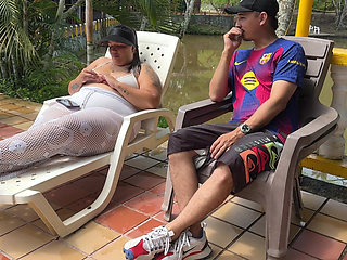 Huge Colombian ass gets fucked for money