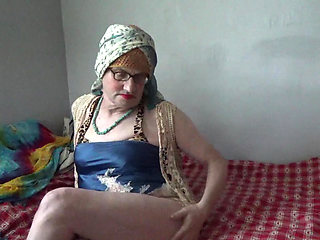 Ladyboy Serge Ave-Lusin. 2026jb