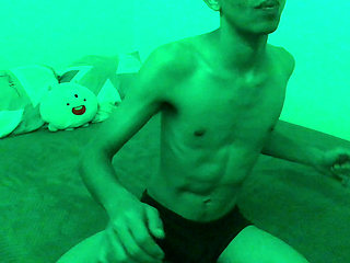 CUTE YOUNG GUY DANCING VERY SEXY WITH HIS HARD COCK