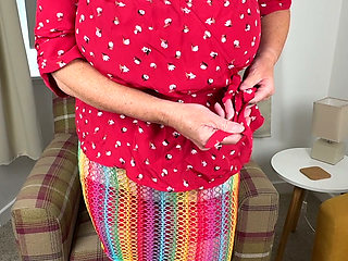 Mrs Mature Feet teasing you all 531