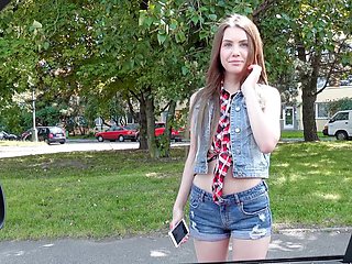 Brunette babe Elle Rose in HD POV gets a steamy rimjob while wearing sexy shorts