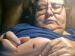 I play with my tits and express milk for you! I am 56 and have been able to do this since my