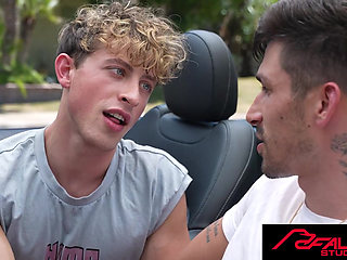 FALCON STUDIOS - Dom Quin Quire Pops Balloons & Fucks Seth Bareback