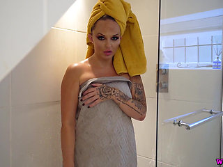 Louise Lee - Bit Perverted Pt:1