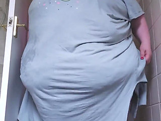SSBBW Giant Walking Towards You