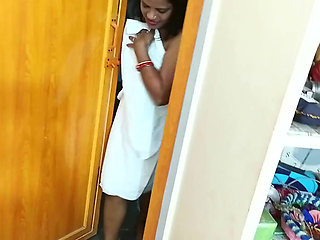 Newlywed Bhabhi Unfortunately Fucked by Devar While Came From Washroom