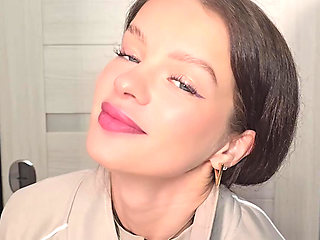 The incompetent delivery girl compensates by being a good slut