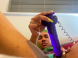 Sexy hottie Anetta Keys enjoys a solo toy masturbation