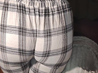 The Housemaid Was Fucked by Her Boss's Stepson Until Cumshot on Big Ass