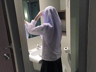 POV Thai Muslim student (behind the scenes)