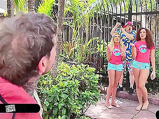 Watches Willow Ryder & Vianne Desilva Kinky Ass Licking Threesome