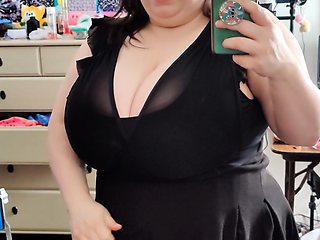 Big boobs milf masturbates with her dildo