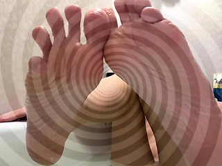 Mesmerizin Addict Feet Wrinkled Soles