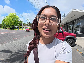 Petite Desi Mia Z masturbates outdoors on a hike