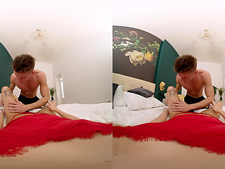 You're So Sexy I Can't Focus on Studying - Female POV VR