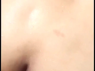 Sinundan ko sa cr si babe habang naliligo at sinabon ko ang malaki at malambot niyang puwet at kanyang puday