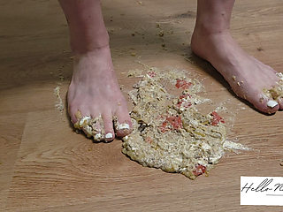 ULTRA FOOD CRUSHING - Crunchy snacks & sweets extremely crushed!