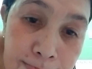 Hello boys fuck me or send me ur huge dick to insert to my wet and tight pussy