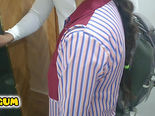 Desi School GF Ki Chudai Dost Ke Flat Par.