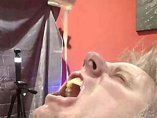 Amateur BBW Secretary Femdom Pegging Her Submissive Boss In 4K