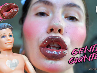 Gentle Giantess Nurse: Pouty Lips and a Blowjob Custom
