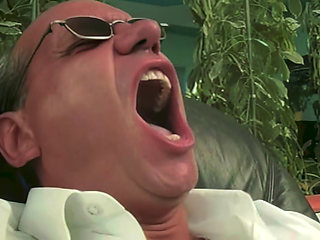 The Secretary Must Obey That Pig of a Boss