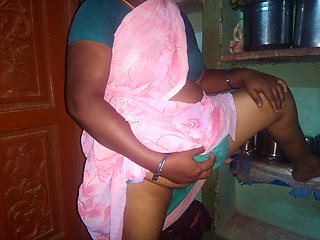 Village beauty saree aunty romance