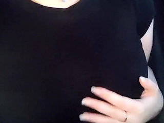 Horny Slut Starts Fingering Her Wet Pussy in the Back of the Taxi Driver