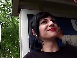 Goth Girl Sucks and Fucks
