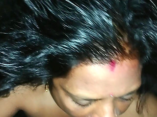 Indian Cute Married Bhabhi Riding Big DIck and Making Deepthroat Bolwjob full naked at Mid night in Farm House