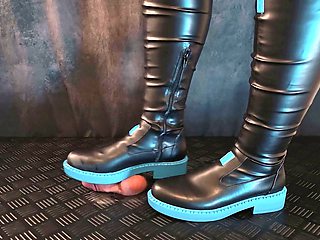 Miku Bootjob in Black and Blue High Boots - Cock Balls