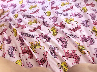Rubbing My Pussy in Bed