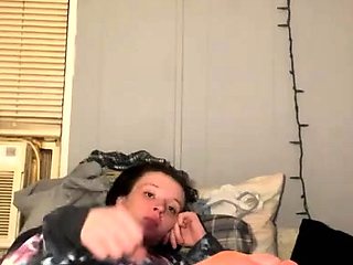 Amateur Foot Fetish Girlfriend Sucks and gives a Footjob