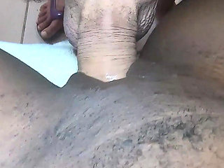 BWC fucks ebony’s pussy with creampie – POV